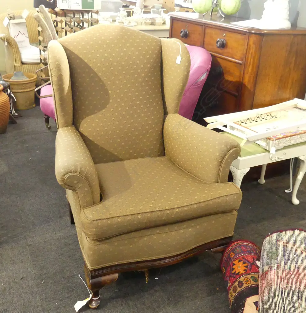WING BACK ARMCHAIR Image 1++