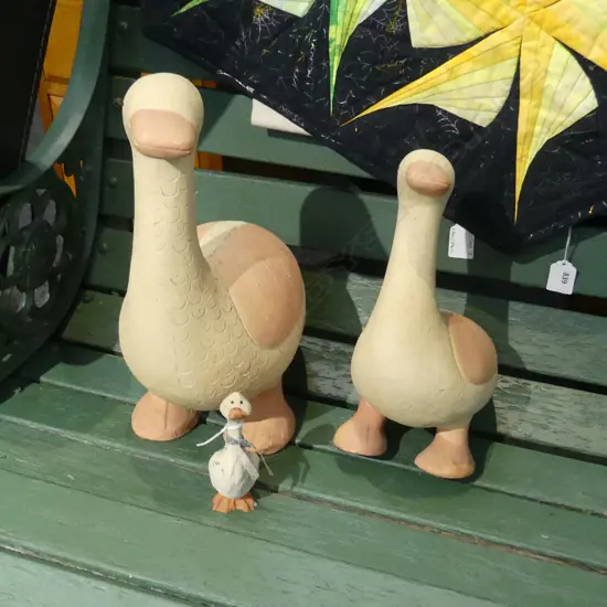 3 POTTERY GEESE (2 LG H.340mm + 1 SMALL H.105mm)