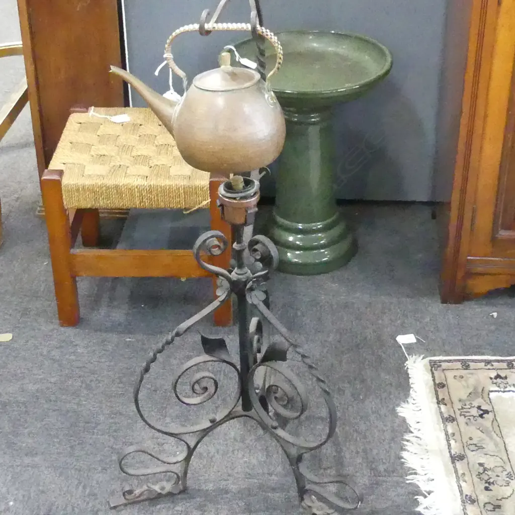 COPPER KETTLE ON WROUGHT IRON STAND H.780mm Image 1++