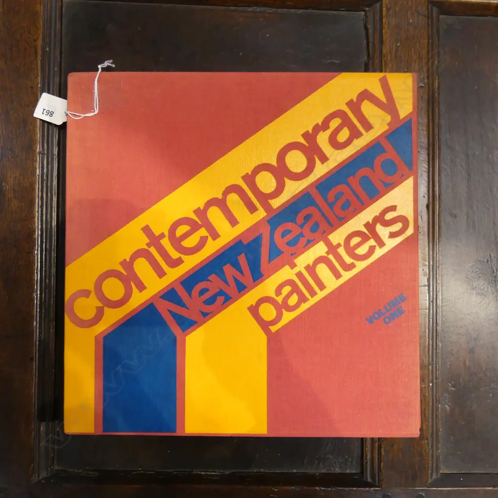CASED BOOK; CONTEMPORARY NZ PAINTERS, ALISTER TAYLOR 1980 Image 1++