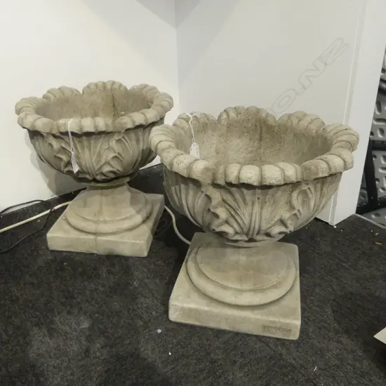 PR SMALL CONCRETE  ACANTHUS GARDEN URNS  - H340mm, Dia. 320mm, Weight,16kg Base 220mmx220mm (each)