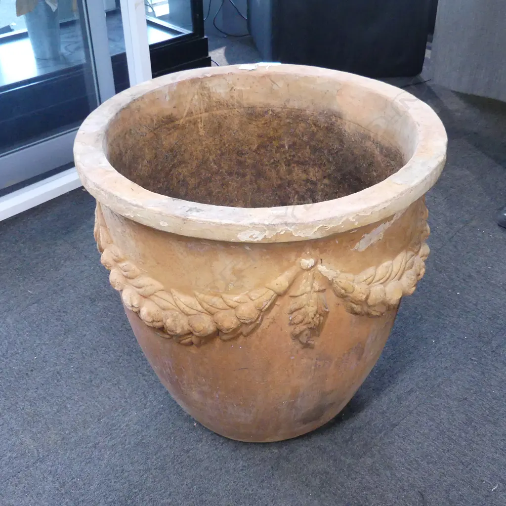LG TERRACOTTA GARDEN PLANTER H.690mm, 700mm dia Image 1++