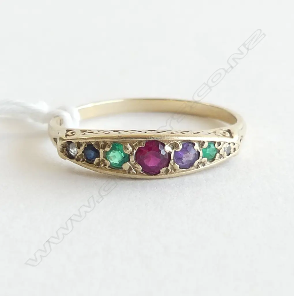 VINTAGE 9ct YELLOW GOLD COLOURED 7 GEM STONE RING 1.6gms SIZE Q 1/2 Image 1++
