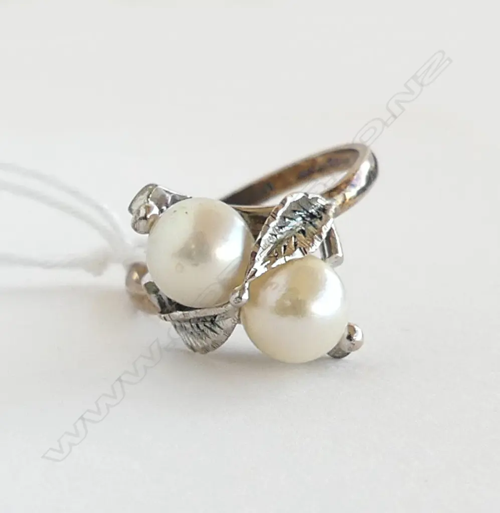 VINTAGE 14CT WG  2 CULTURED PEARL RING 4.2gms SIZE S Image 1++