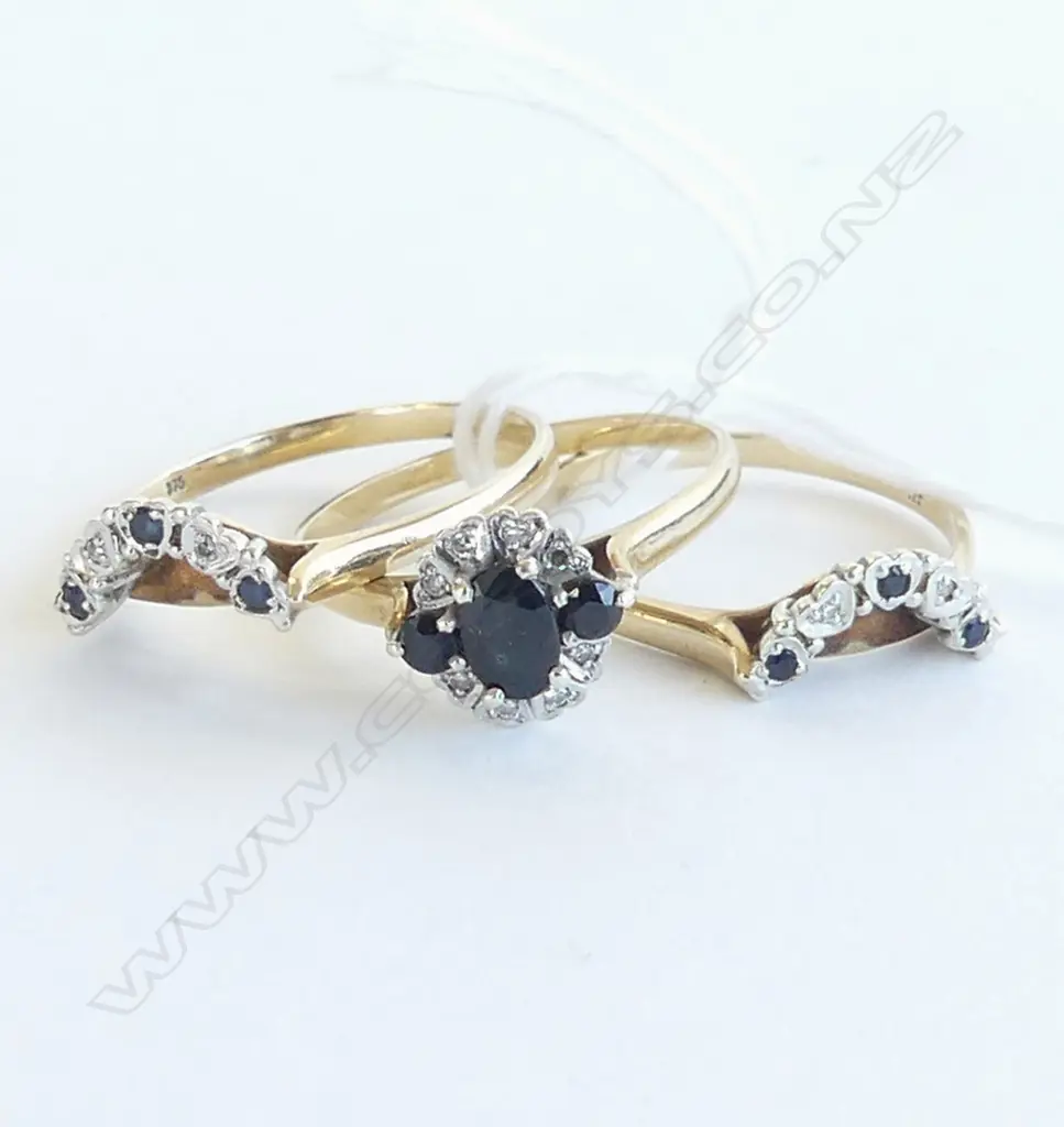 9ct Y/GOLD SAPPHIRE & DIAMOND CLUSTER 3 RING SET 6.3gms SIZE T Image 1++