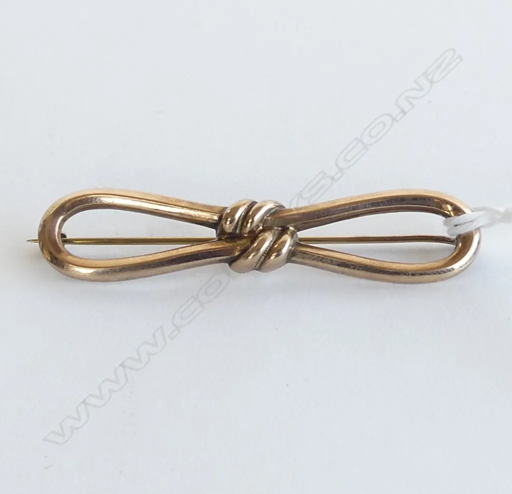 8CT (333) BROOCH 3.1gms Image 1++