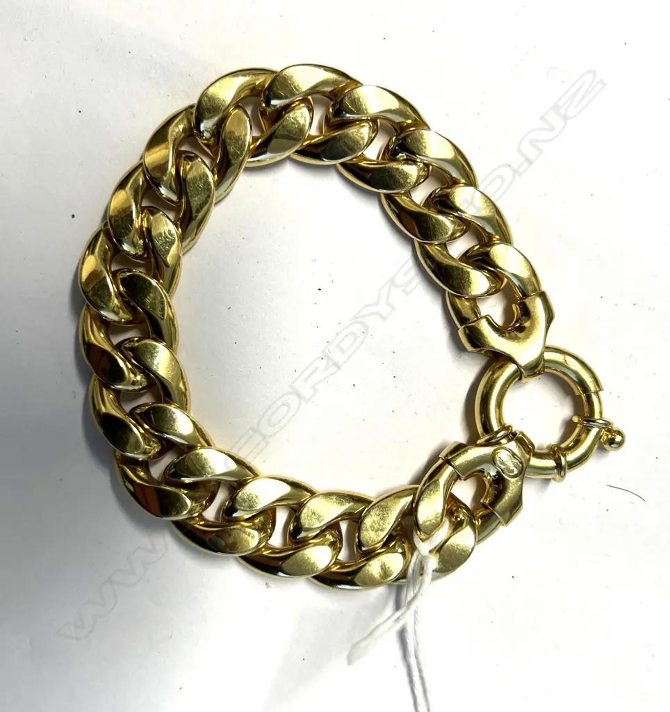 18ct YELLOW GOLD HOLLOW LGE LINK BRACELET  probably Italian 40.4gms. Image 1++