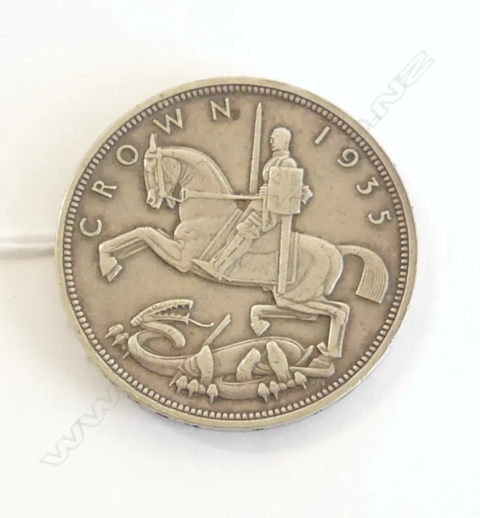 GEORGE 5TH 1935 CROWN  Image 1++