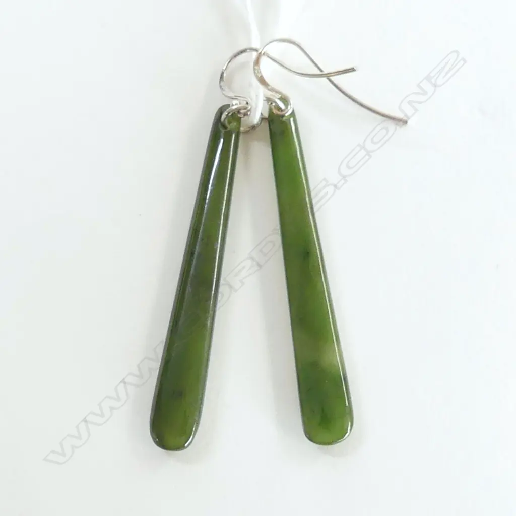 PR SILVER MOUNTED POUNAMU DROP EARRINGS Image 1++