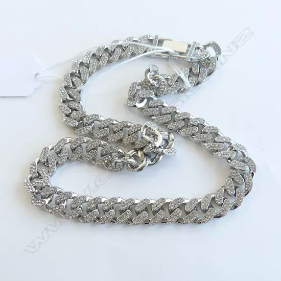 DIAMANTE ENCRUSTED LINK CHAIN