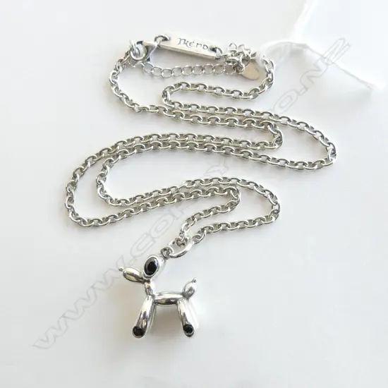 MODERN SILVER BALLOON DOG PENDANT NECKLACE 17.2gms