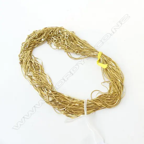 LARGE GROUP OF GOLD PLATE GERMAN FLAT DESIGN CHAIN  40CM