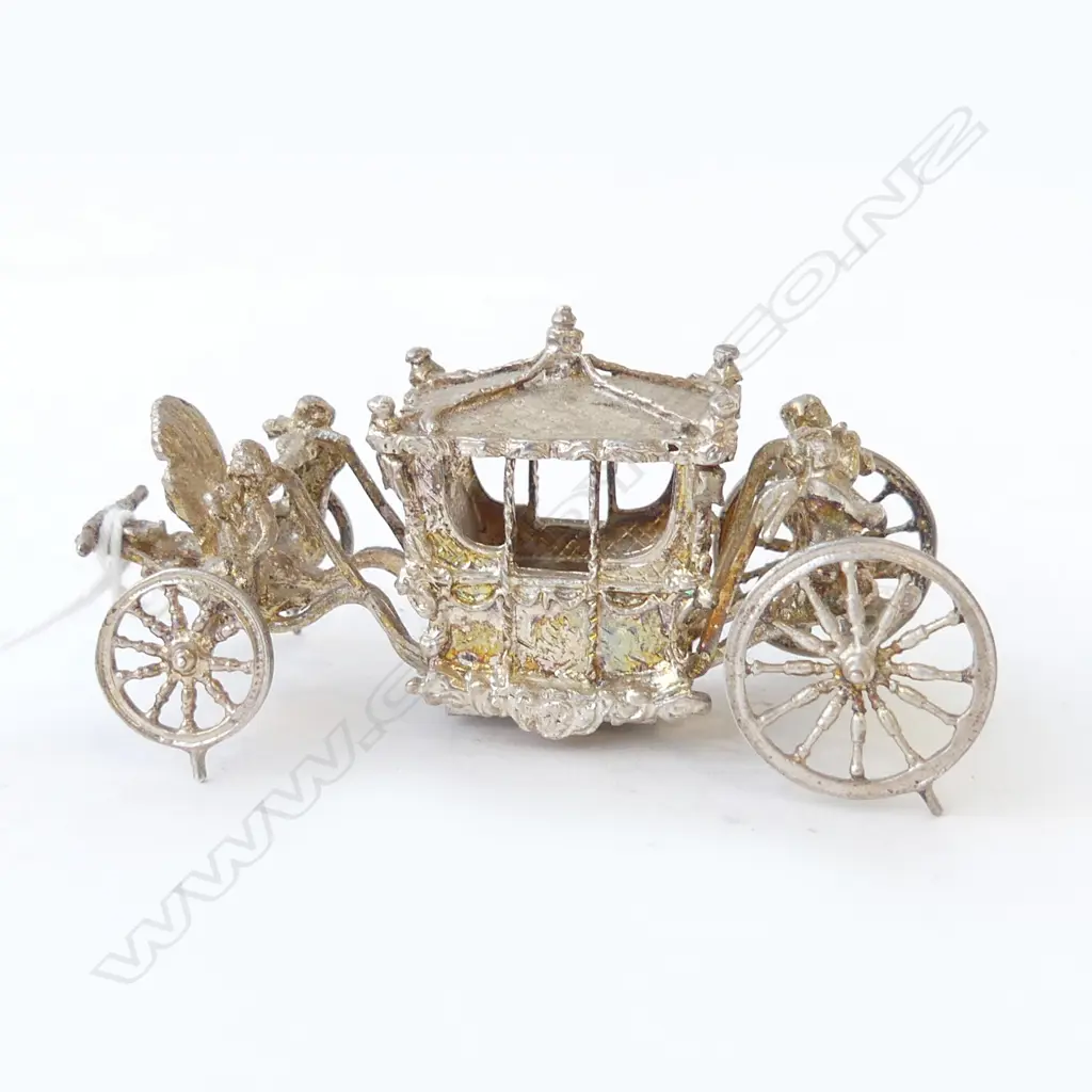 STERLING SILVER HALLMARK ROYAL CARRIAGE 65gms Image 1++