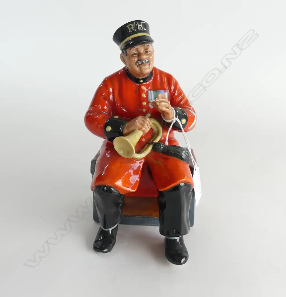 RD FIGURE PAST GLORY H200MM Image 1++