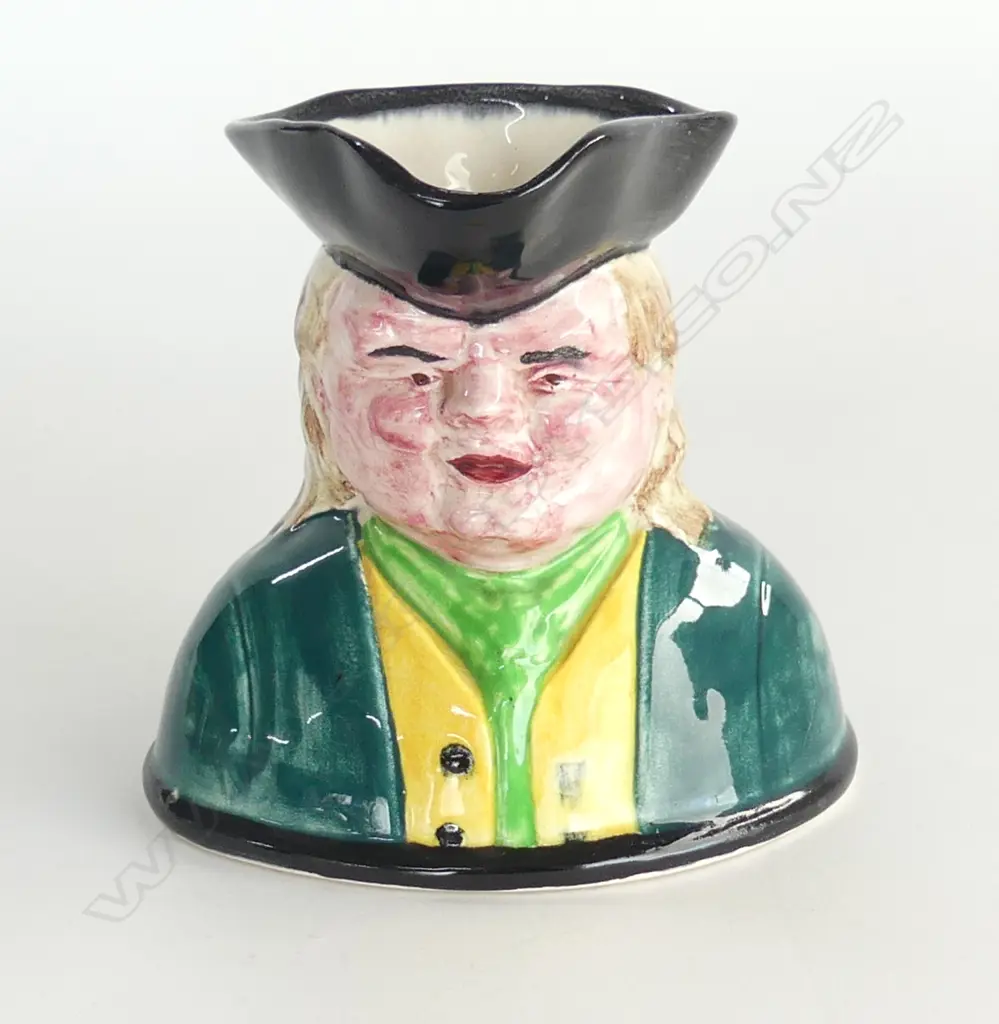 C/LYNN CHARACTER JUG H140MM Image 1++