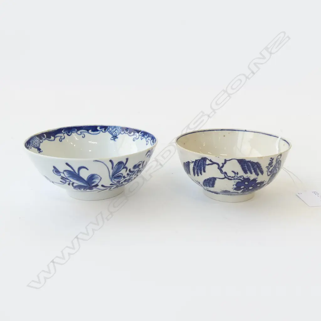 2 LATE 18thC LIVERPOOL BOWLS, CHIP & HAIRLINE 130mm dia Image 1++