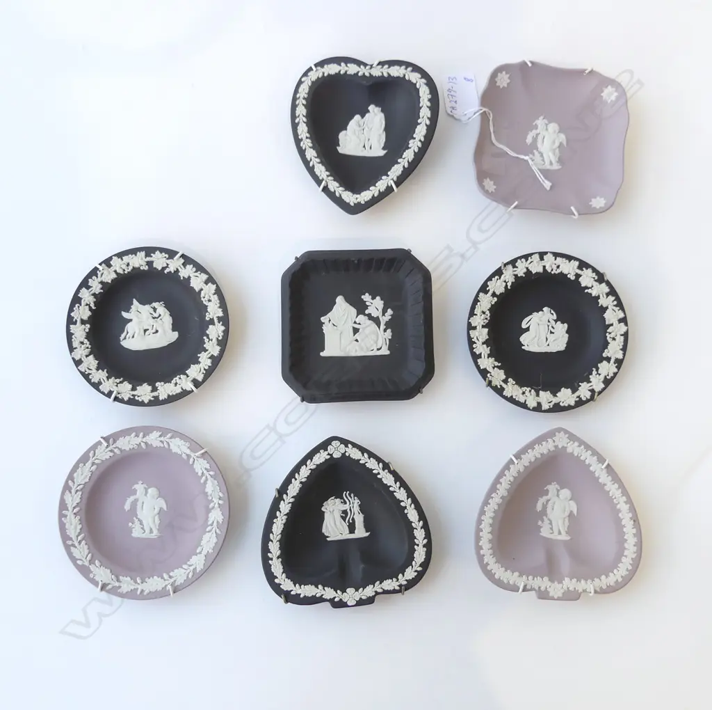  EIGHT WEDGWOOD BASE RELIEF DISHES, 5 BLACK & 3 MAUVE. Image 1++