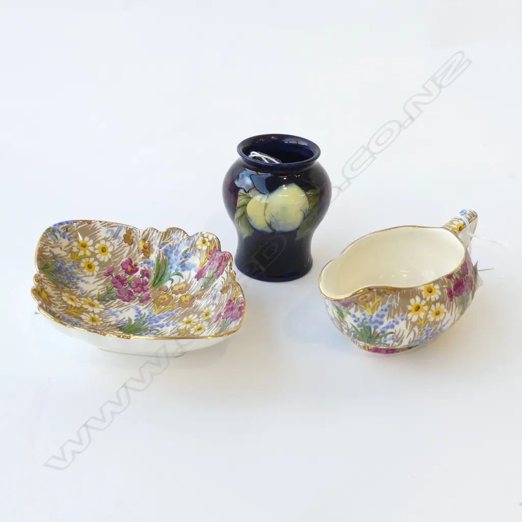 MOORCROFT BALUSTER VASE PLUMS PATTERN H.85mm & AOF CHINTZ 'MARGUERITE' SMALL JUG & DISH . Image 1++