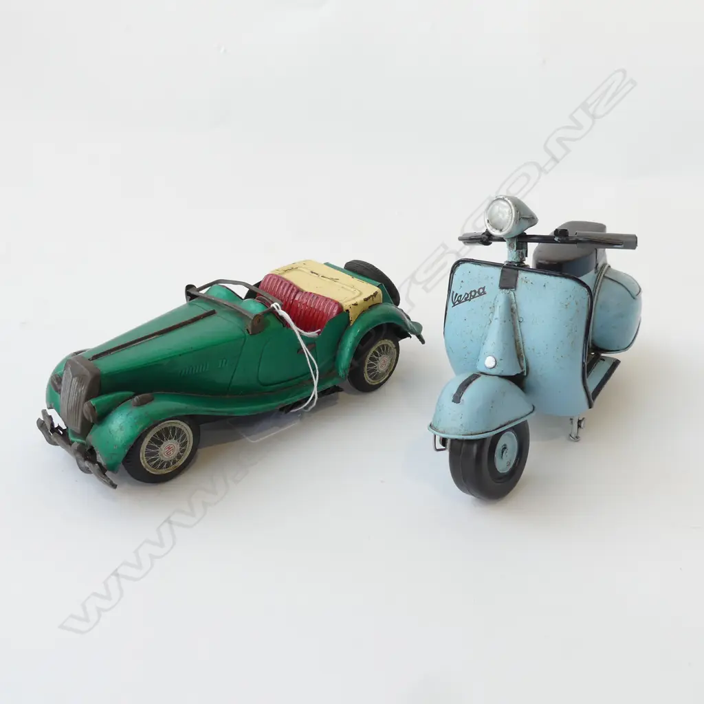 MODEL MG COUPE L.210mm & VESPA Image 1++