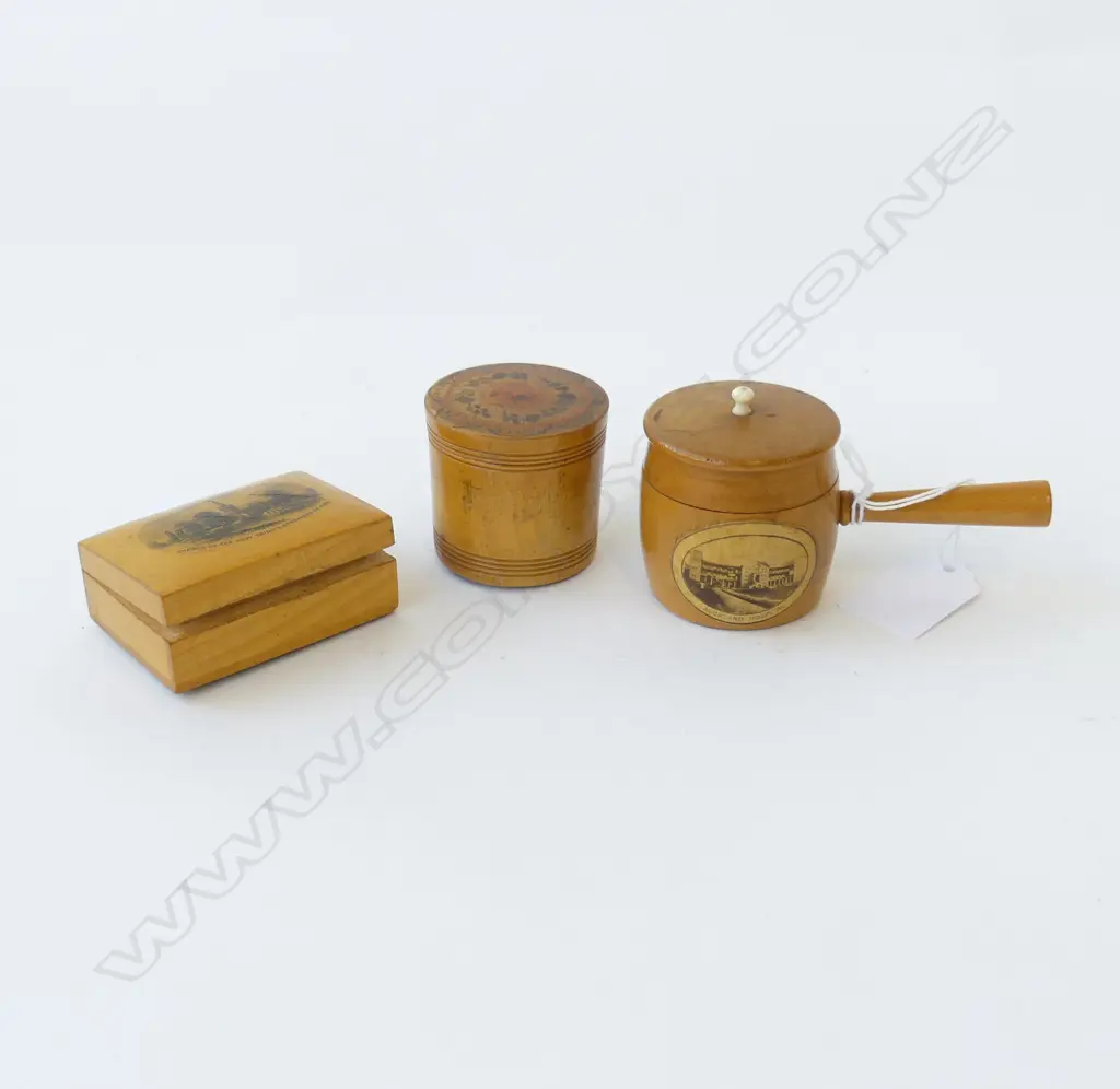 TWO MAUCHLINE WARE ITEMS ONE AS LIDDED  COOKING POT OTHER STAMP HOLDER & CIRCULAR TREEN DIA 45mm Image 1++