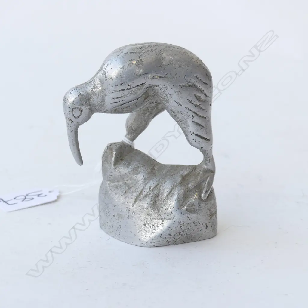 c1950 CAST ALUMINIUM KIWI ON ROCK H.95mm Image 1++