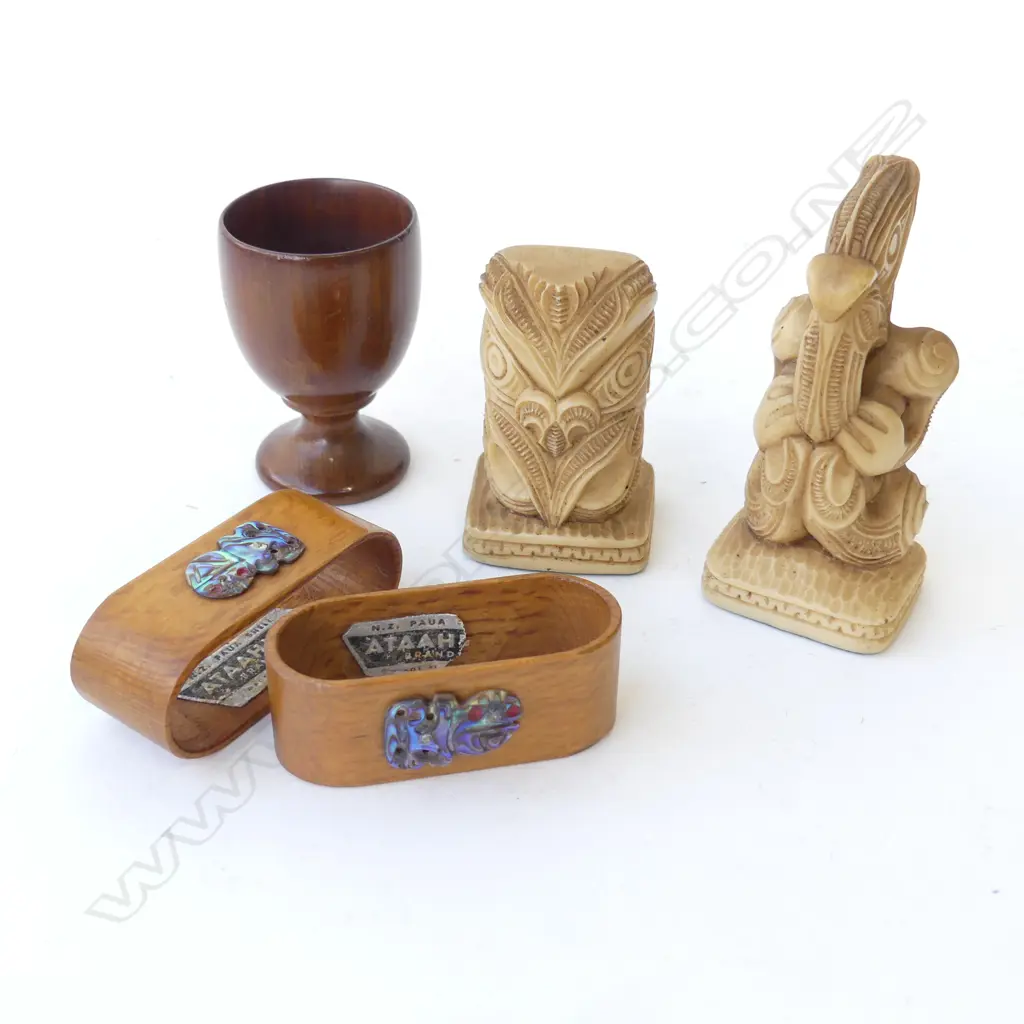 5 VINTAGE NZ SMALL PIECES: 2 hard plastic Maori pces signed P + 2 Ataahua & paua tiki napkin ring holders + egg cup... Image 1++