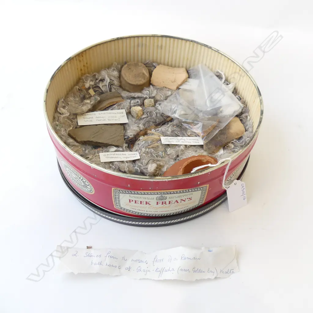 TIN OF ROMAN ARTIFACTS Image 1++
