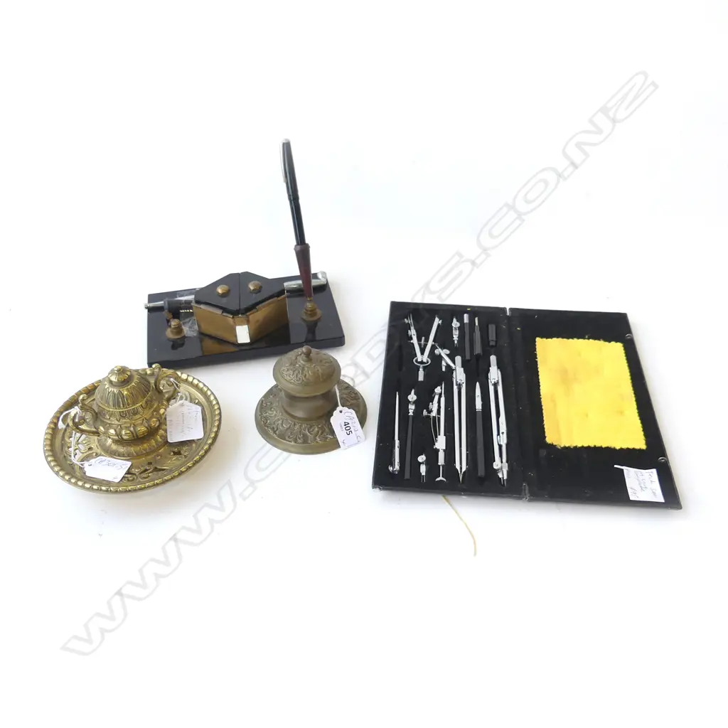 BLACK GLASS DESKSET WITH PIPE DRAWING SET & TWO BRASS INKWELLS  Image 1++