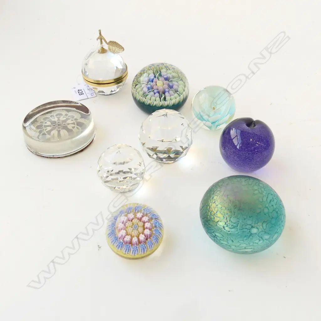 9 ASST. SMALL PAPERWEIGHTS Image 1++