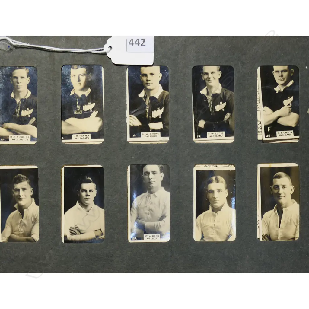 COLLECTION OF 4 CIG CARD ALBUMS INCL. NZ RUBGY PORTRAITS Image 1++