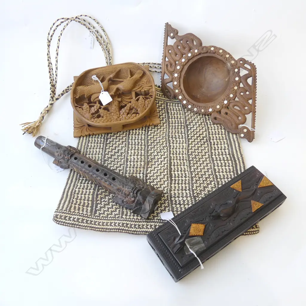 5 VARIOUS INDONESIAN ARTEFACTS, TALLEST 400MM Image 1++