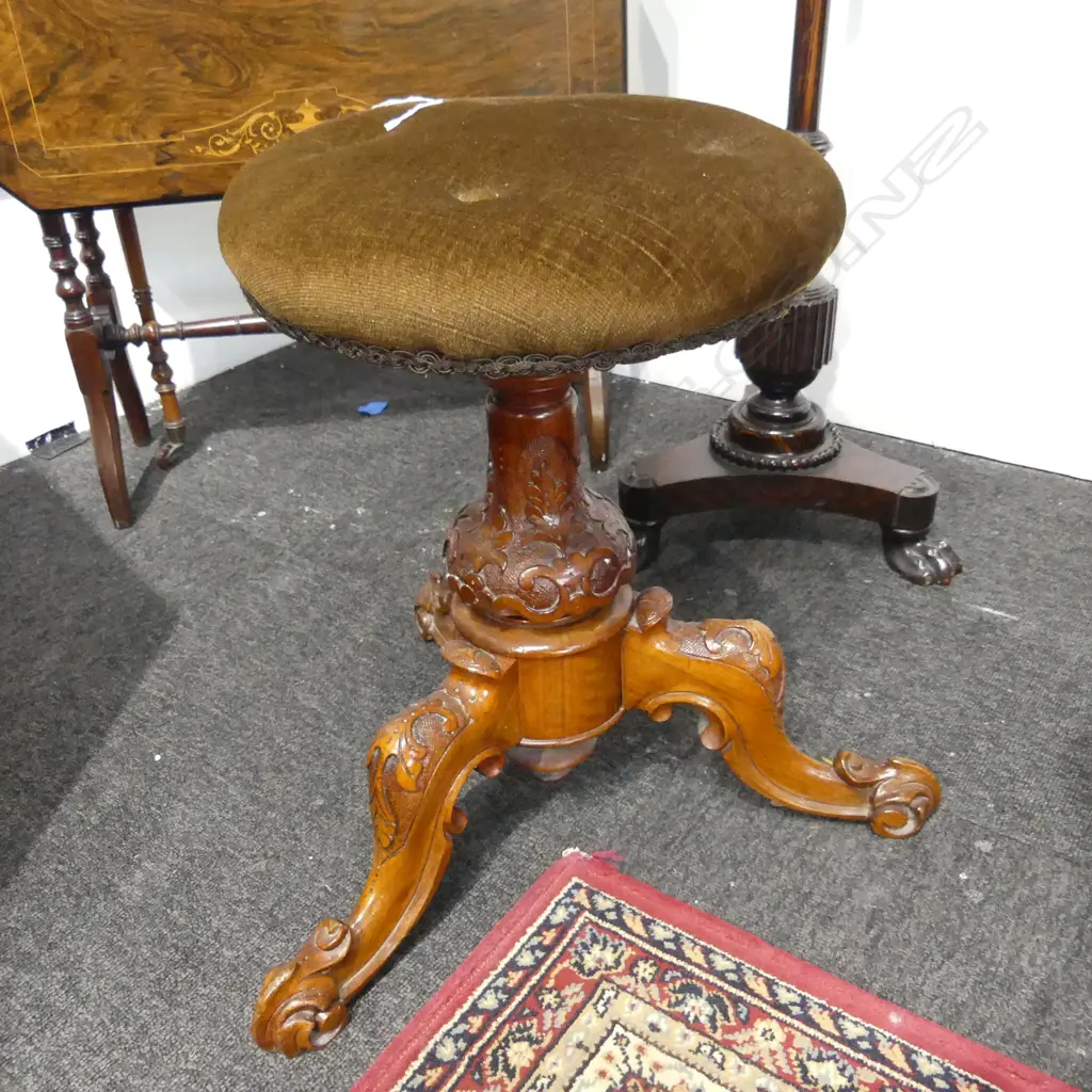 VICTORIAN CARVED WALNUT REVOLVING PIANO STOOL brown velvet top Image 1++