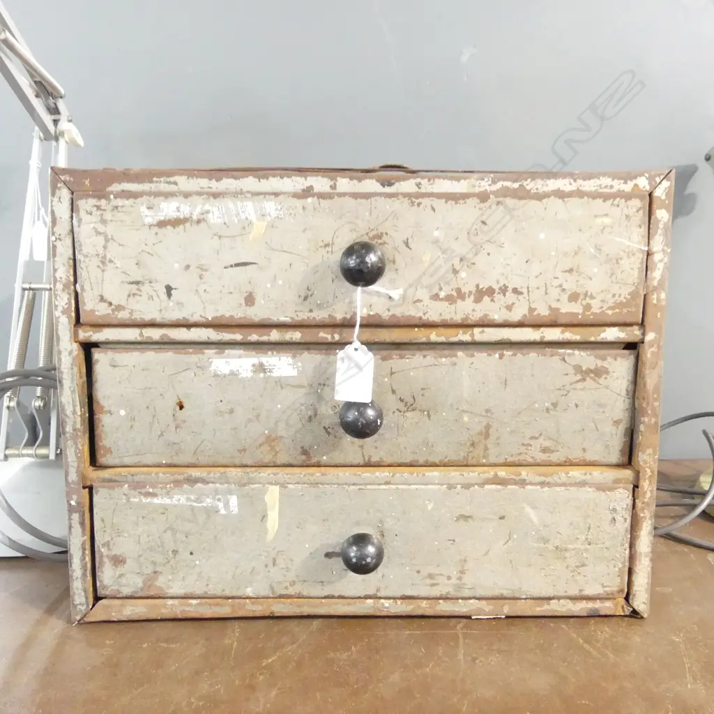 SMALL VINTAGE 3 DRAWER FILING/COLLECTOR'S CABINET Ex. mechanical workshop. 300 x 385mm Image 1++