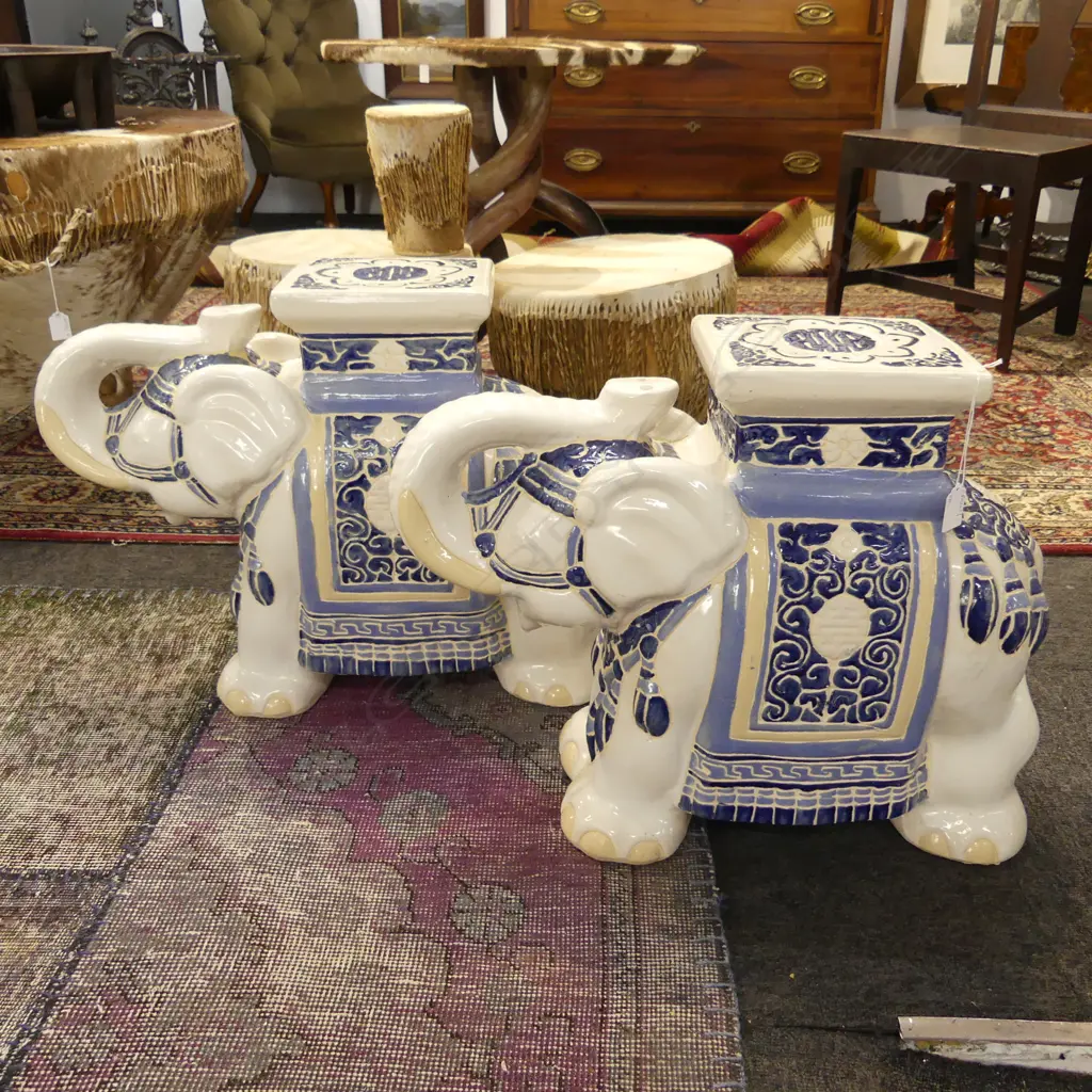 PR ELEPHANT STOOLS H.425mm Image 1++