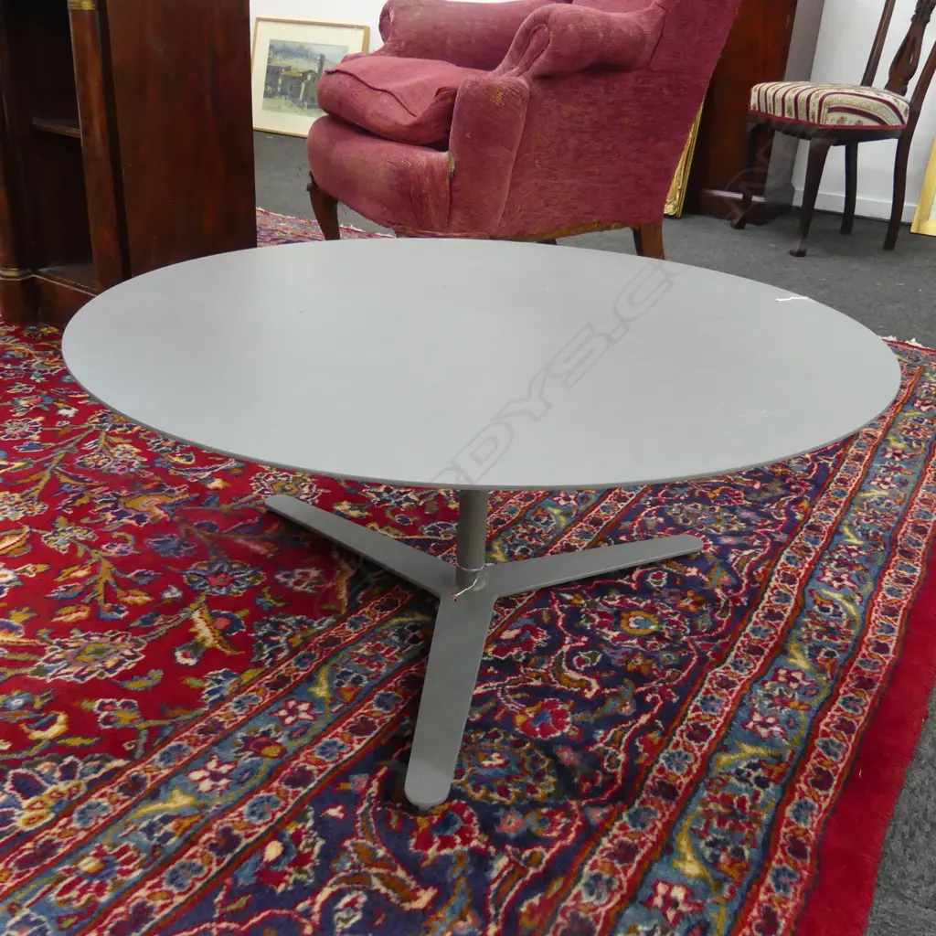 GREY METAL TABLE H.340mm, 800mm dia Image 1++