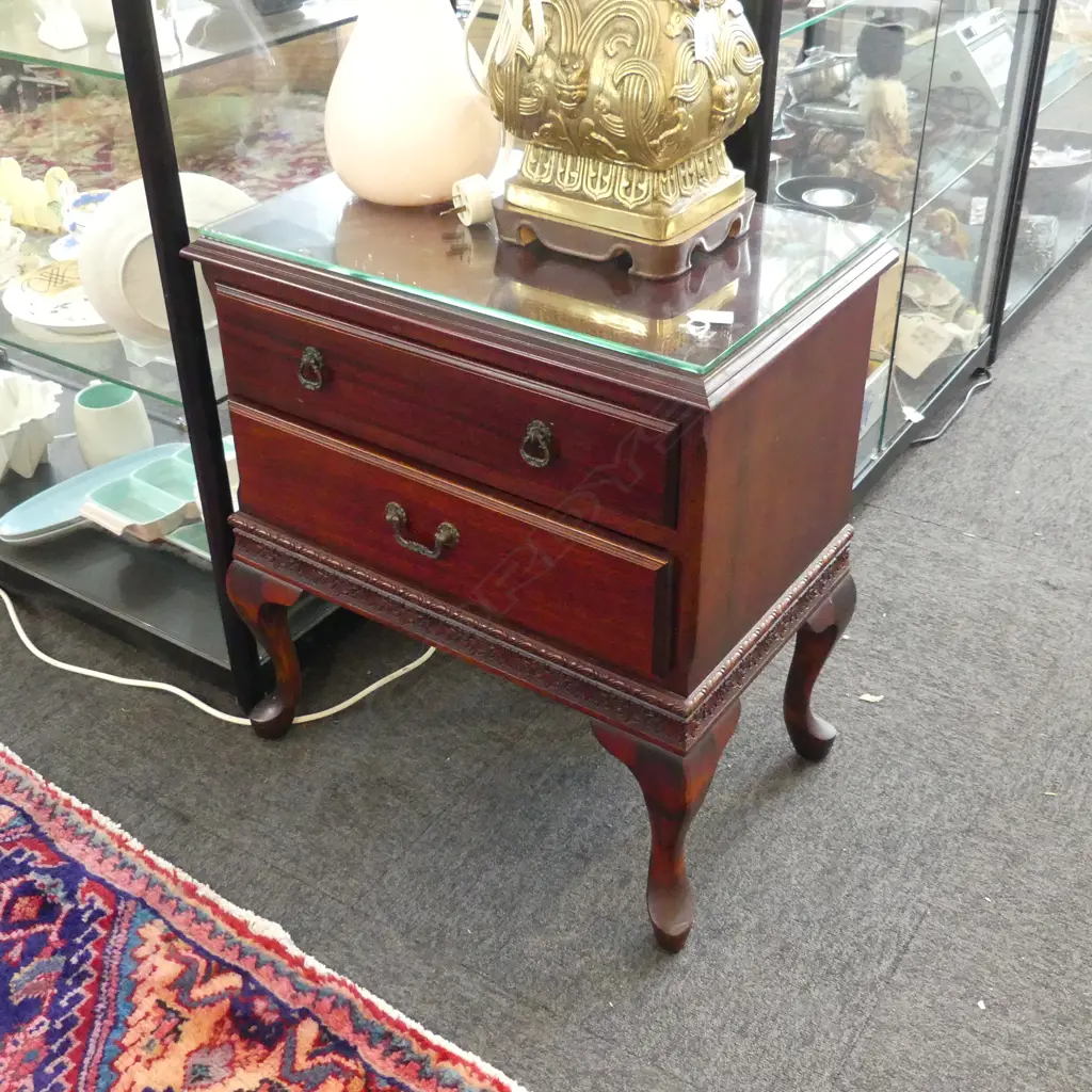 MAHOGANY BEDSIDE CABINET 2 DRAWER Image 1++