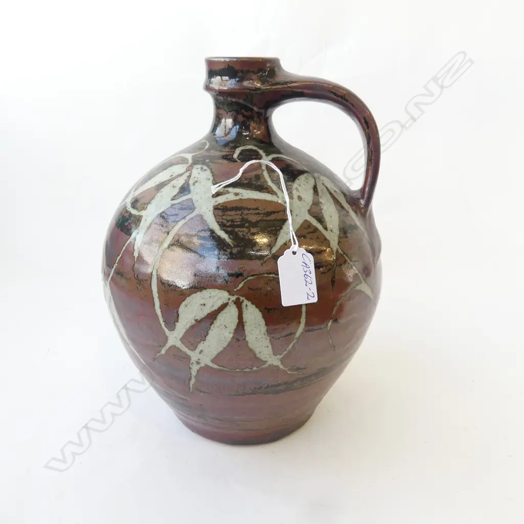 NICHOLAS BRENDON NZ STUDIO POTTERY FLAGON wax resist vine decoration H.290mm. Image 1++