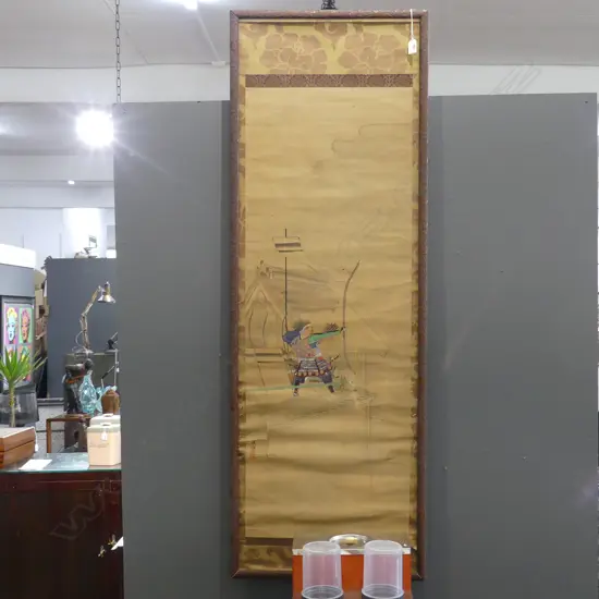 JAPANESE MEHJI PIRIOD SCROLL PAINTING THE ARCHER SAMURI SIGNED GLASS DAMAGED H1420 W395MM