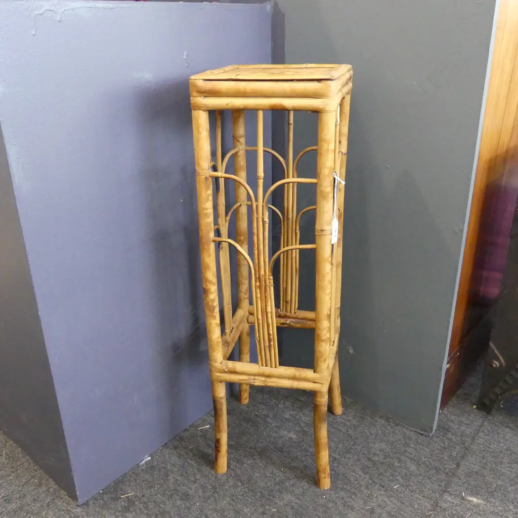  SMALL MOTTLED CANE PLANT STAND H660MM Image 1++