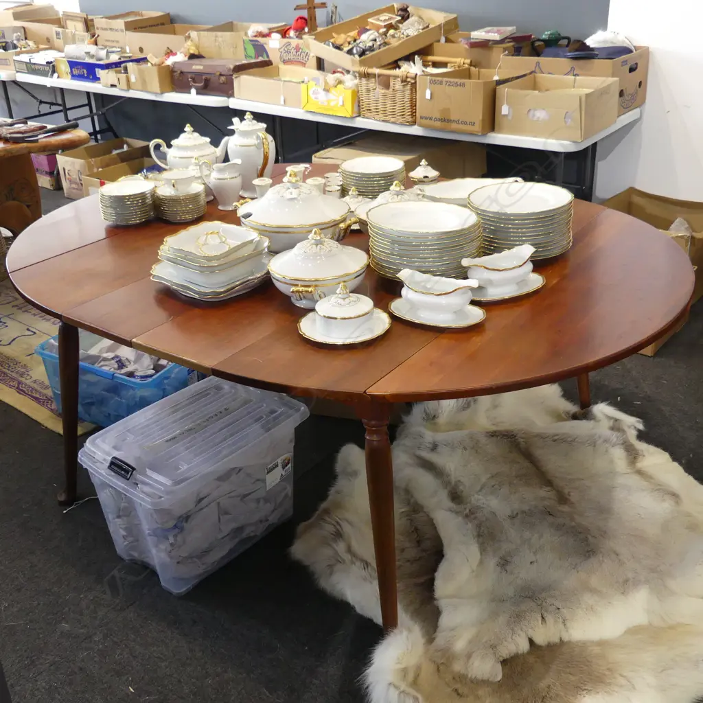 MID 20thC AMERICAN 2 LEAF EXTENSION DROP SIDE DINING TABLE minor faults Image 1++