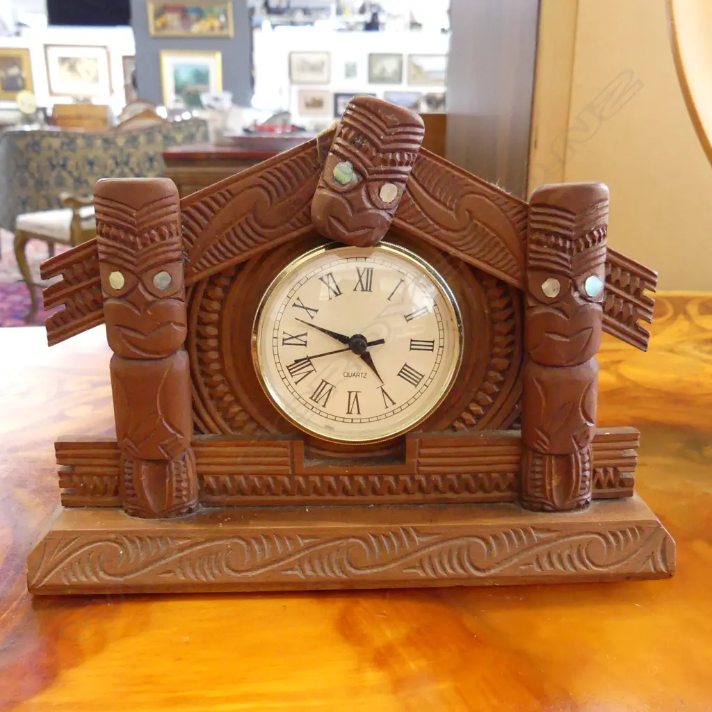 VINTAGE MAORI CARVED WHARE CLOCK with quartz movement W.200mm. H.145mm  Image 1++
