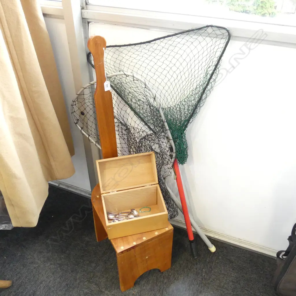 MACROCARPA LOW SEAT H.970mm + WOODEN BOX w. CUTLERY & 2 FISHING NETS Image 1++