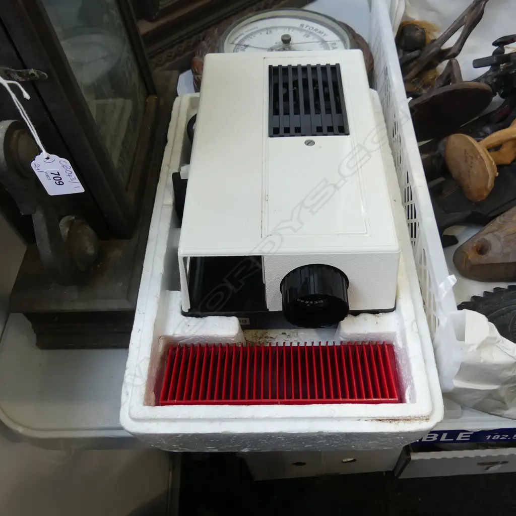 SLIDE PROJECTOR  LIESEGANG MODEL Image 1++