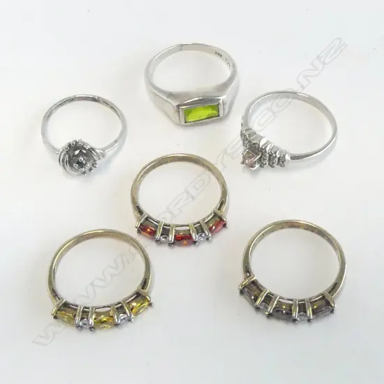 6 925 SILVER RINGS w. GEMSTONES