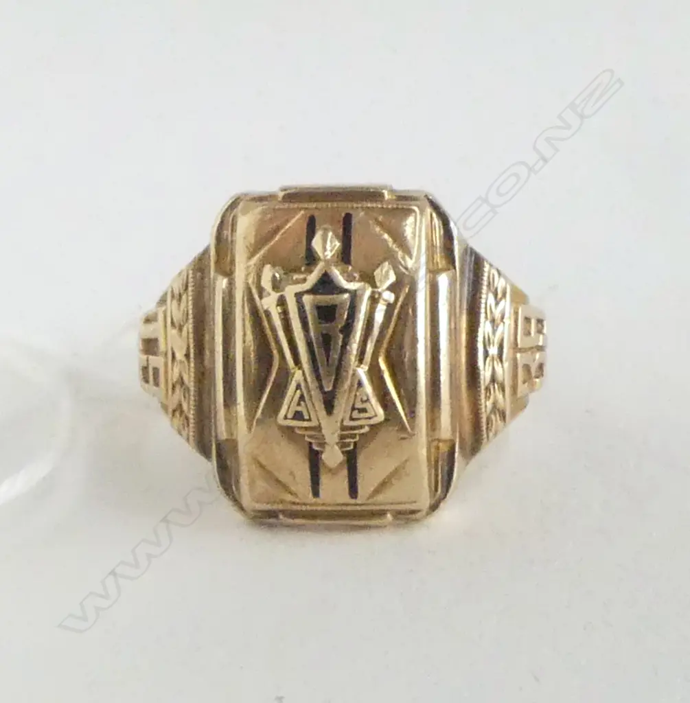 OLD 9CT GOLD SCHOOL RING 6.9gms band split Image 1++