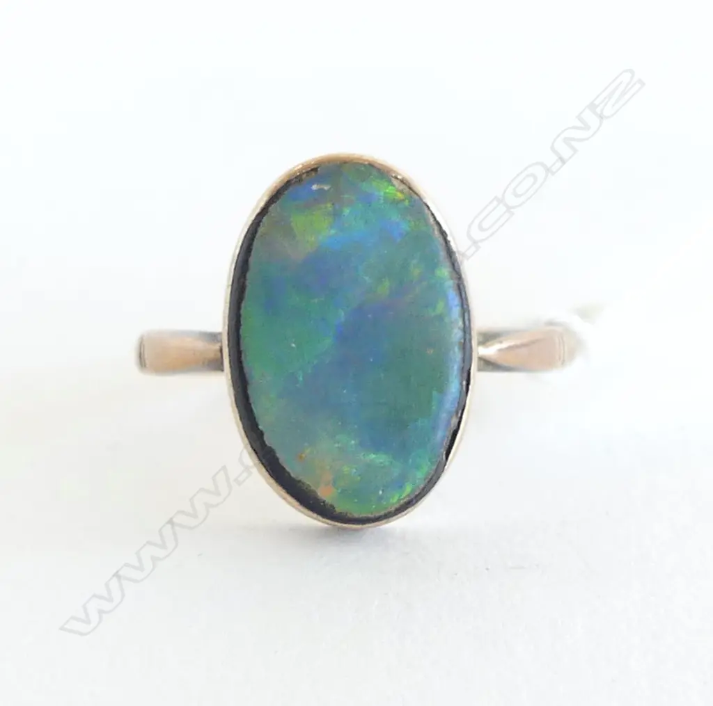 9ct GOLD ESTATE OPAL doublet RING 2.7gms SIZE L Image 1++