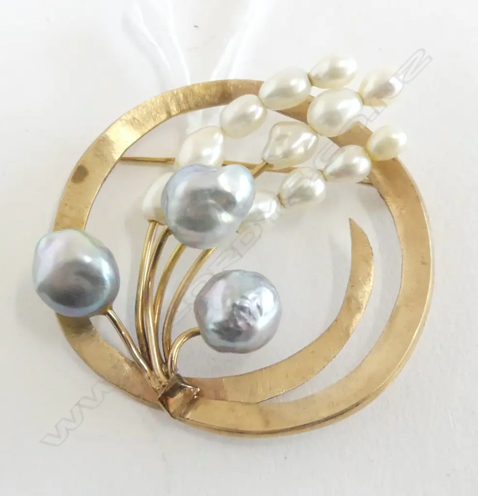 14ct GOLD BROOCH w SHEAF of PEARLS 15gm Image 1++