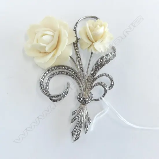 LG SILVER MARCASITE FLORAL SPRAY BROOCH w IVORY FLOWERS