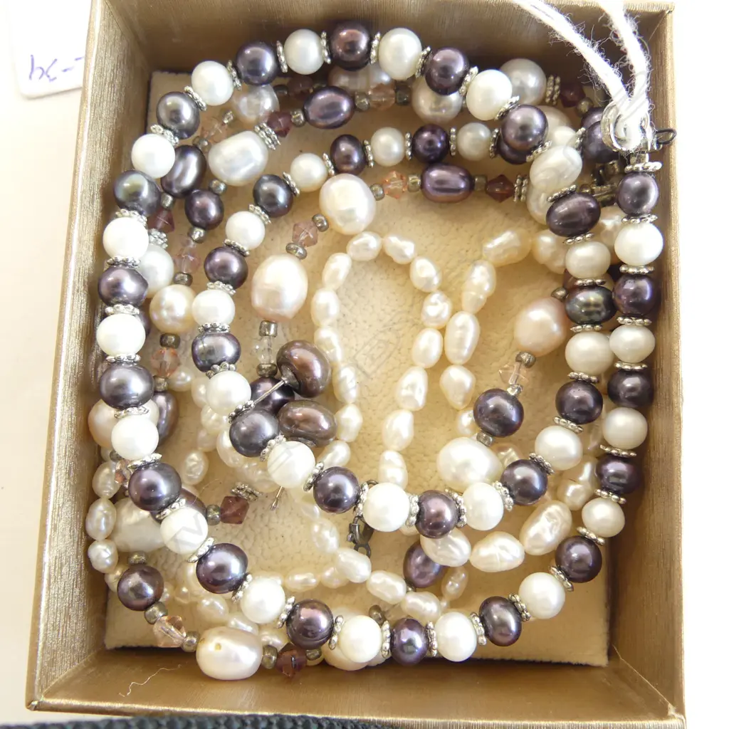 3 FRESHWATER PEARL NECKLACES, PR EARRINGS Image 1++