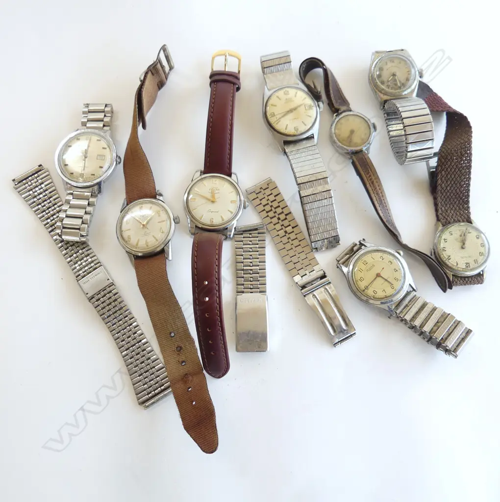 8 VINTAGE GENTS WRIST WATCHES VARIOUS  Image 1++